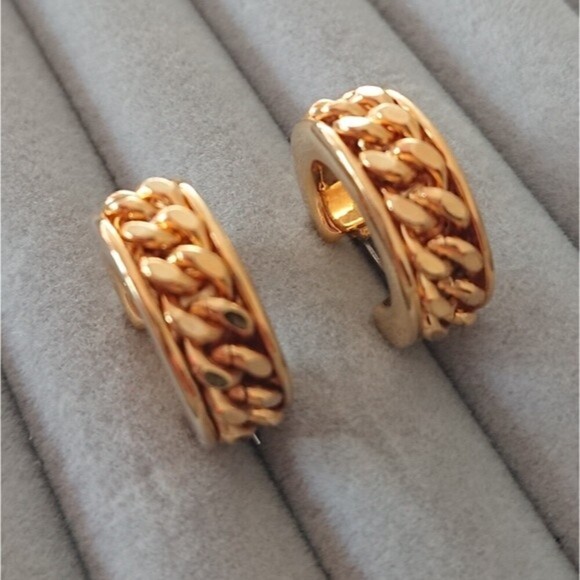 Brass Chain Link gold tone Hoop earrings - Picture 4 of 7